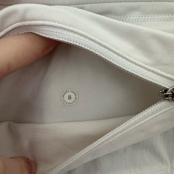 Lululemon Speed Up Low Rise 2.5” Short - Picture 5 of 5